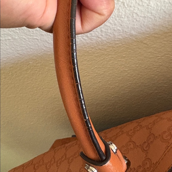 Gucci Tan Leather Logo Tote - Picture 16 of 16